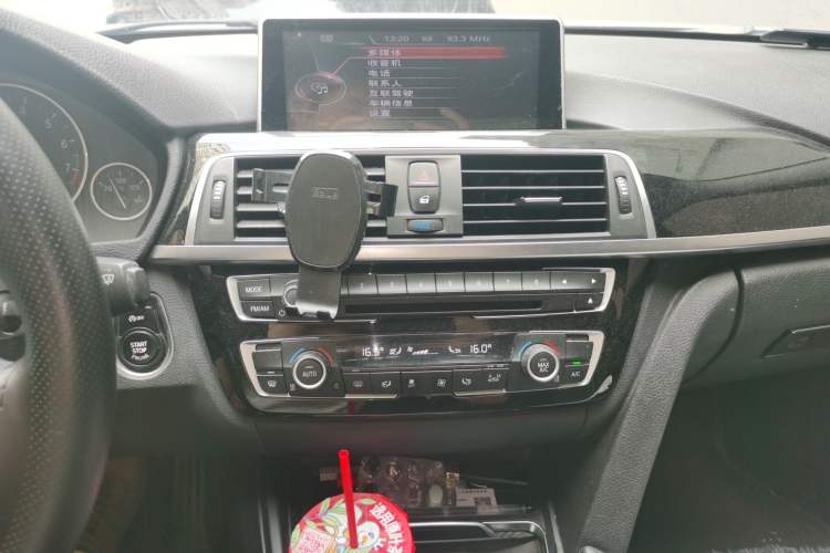 Used BMW 3 Series 2017 320Li Fashion Model Audio And AC Panel