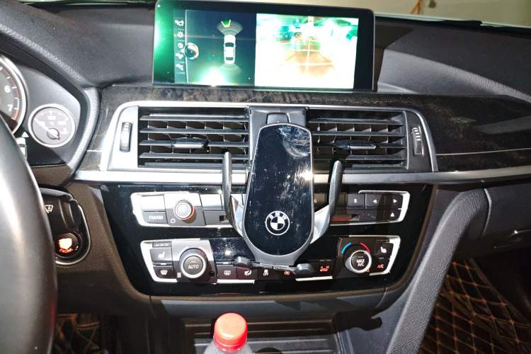 Used BMW 3 Series 2017 330Li M Sport Edition Audio And AC Panel