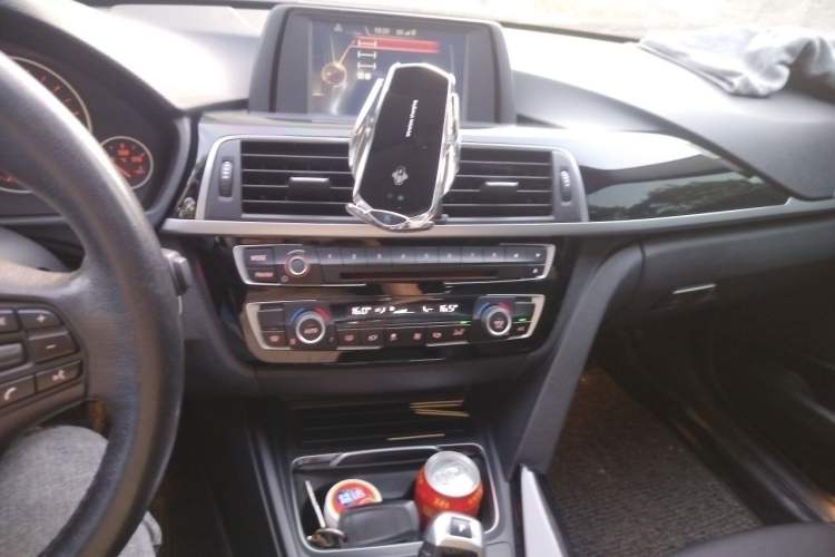Used BMW 3 Series 2017 320Li Fashion Model Audio And AC Panel