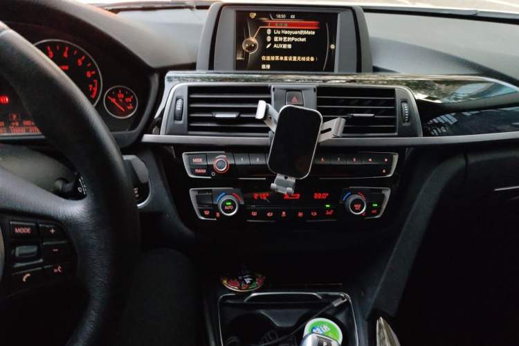 Used BMW 3 Series 2017 320Li Fashion Model Audio And AC Panel