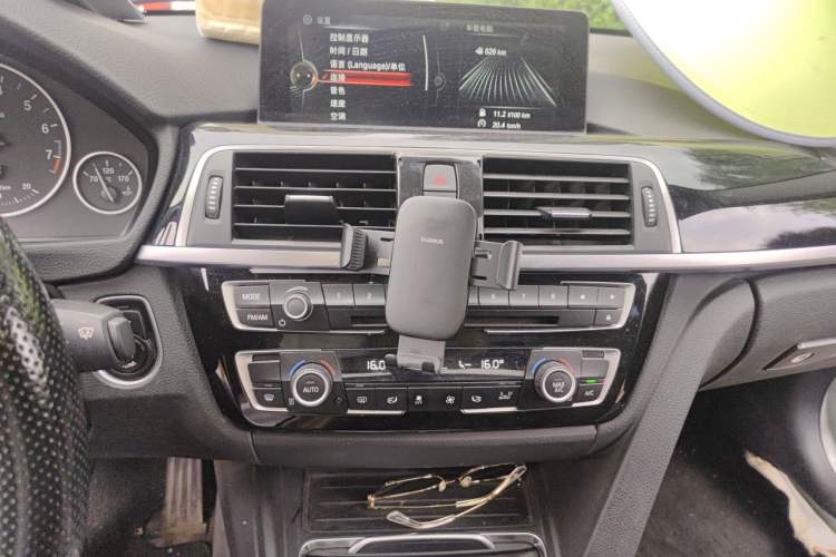 Used BMW 3 Series 2017 320Li Fashion Model Audio And AC Panel