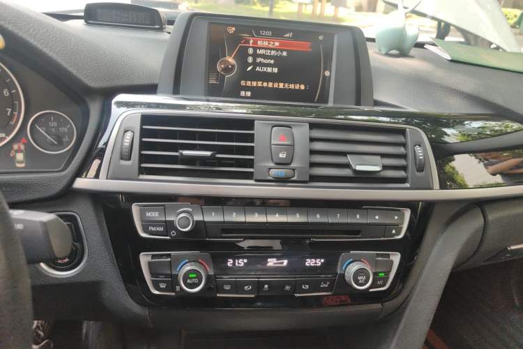 Used BMW 3 Series 2017 320Li Fashion Model Audio And AC Panel