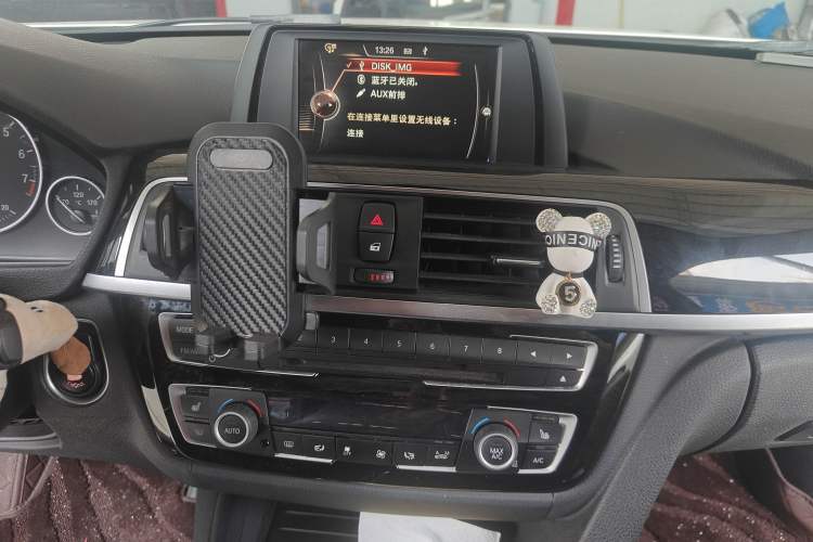 Used BMW 3 Series 2017 320Li Fashion Model Audio And AC Panel