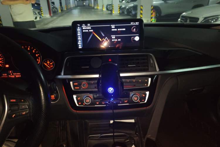 Used BMW 3 Series 2017 320Li Fashion Model Audio And AC Panel