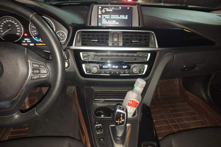 Used BMW 3 Series 2017 320Li Fashion Model Audio And AC Panel