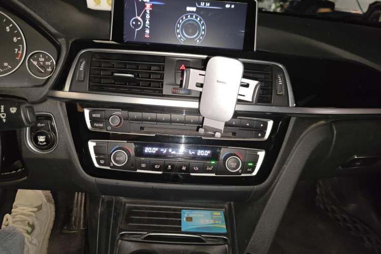 Used BMW 3 Series 2017 320Li Fashion Model Audio And AC Panel