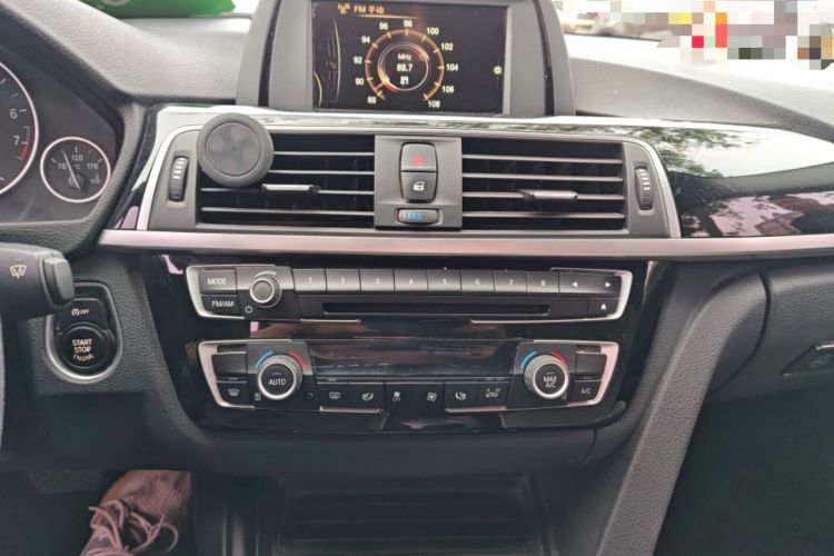 Used BMW 3 Series 2017 320Li Fashion Model Audio And AC Panel