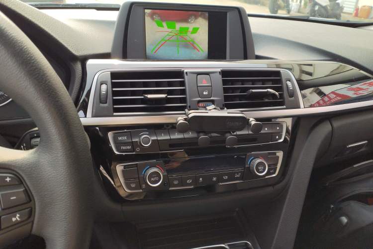 Used BMW 3 Series 2017 320Li Fashion Model Audio And AC Panel