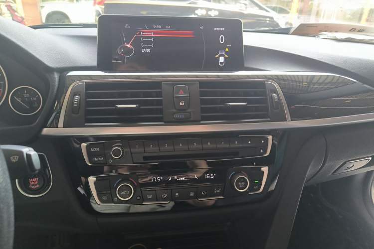 Used BMW 3 Series 2017 320Li Fashion Model Audio And AC Panel