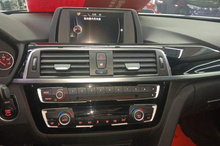 Used BMW 3 Series 2017 320Li Fashion Model Audio And AC Panel