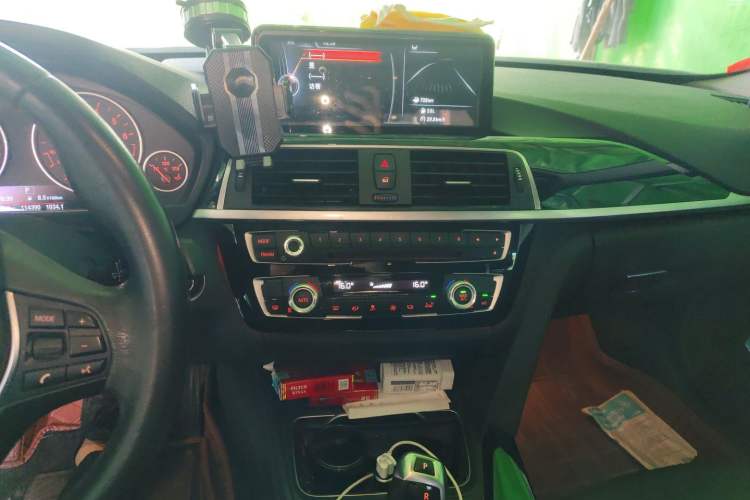 Used BMW 3 Series 2017 320Li Fashion Model Audio And AC Panel