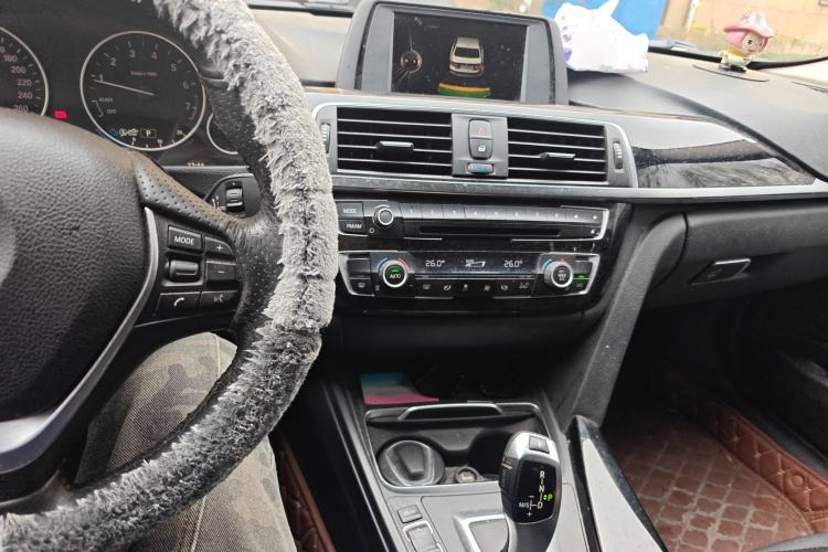 Used BMW 3 Series 2017 320Li Fashion Model Audio And AC Panel