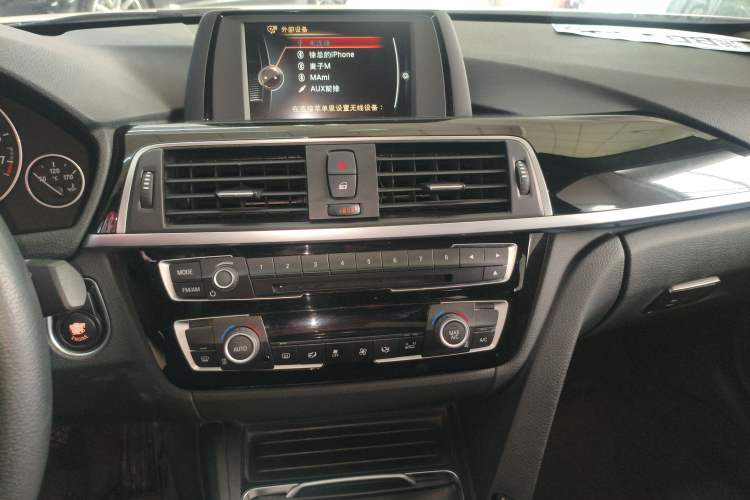 Used BMW 3 Series 2017 320Li Fashion Model Audio And AC Panel