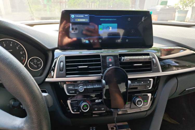 Used BMW 3 Series 2017 320Li Fashion Model Audio And AC Panel