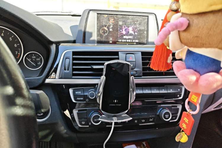Used BMW 3 Series 2017 320Li Fashion Model Audio And AC Panel