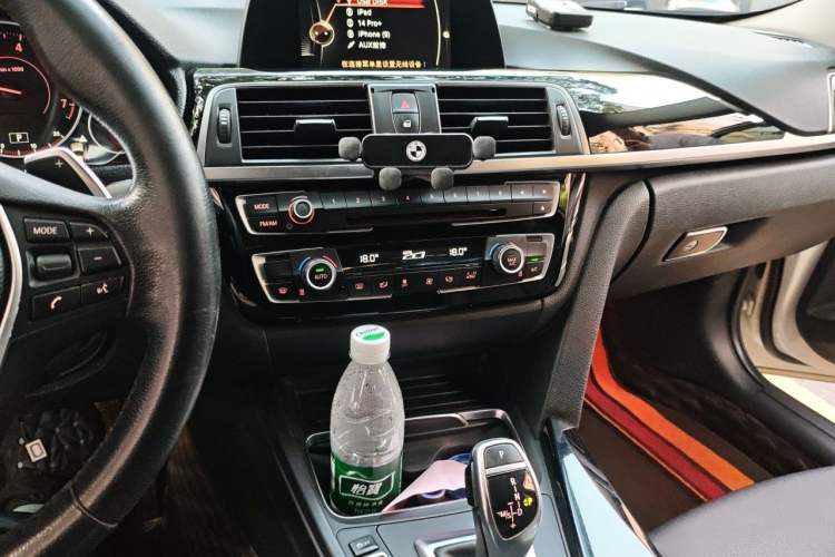 Used BMW 3 Series 2017 320Li M Sport Edition Audio And AC Panel