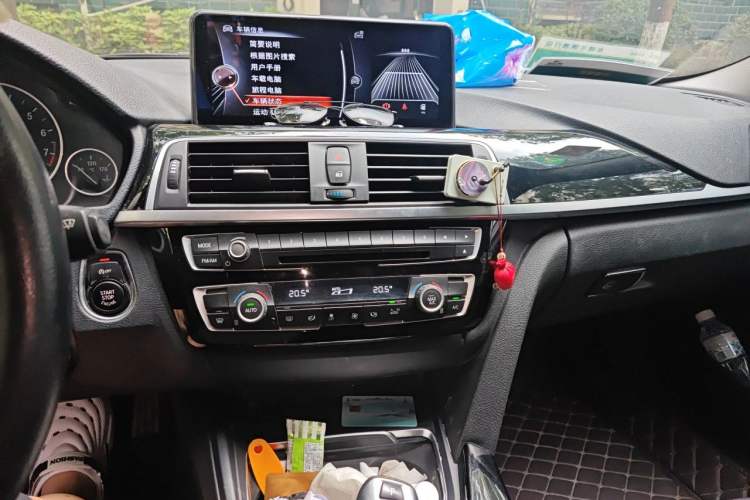 Used BMW 3 Series 2017 320Li Fashion Model Audio And AC Panel