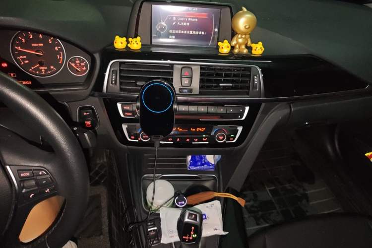 Used BMW 3 Series 2017 320Li Fashion Model Audio And AC Panel
