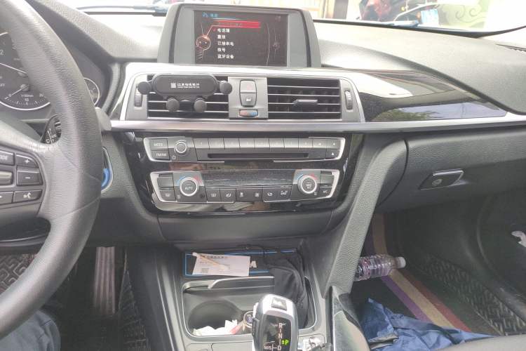 Used BMW 3 Series 2017 320Li Fashion Model Audio And AC Panel