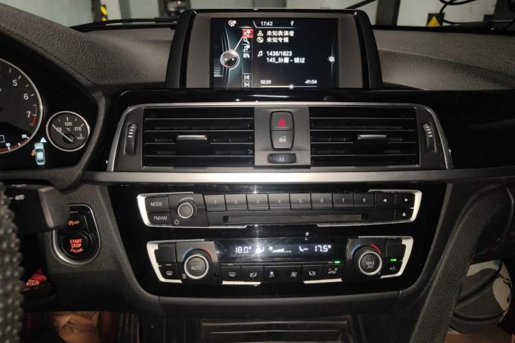 Used BMW 3 Series 2017 320Li Fashion Model Audio And AC Panel