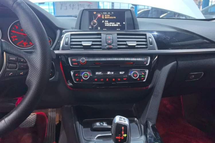 Used BMW 3 Series 2017 320Li xDrive Fashion Model Audio And AC Panel