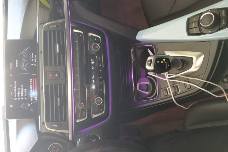 Used BMW 3 Series 2017 320Li Fashion Model Audio And AC Panel
