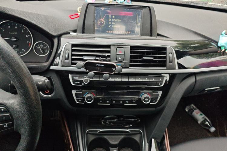 Used BMW 3 Series 2017 320Li Fashion Model Audio And AC Panel