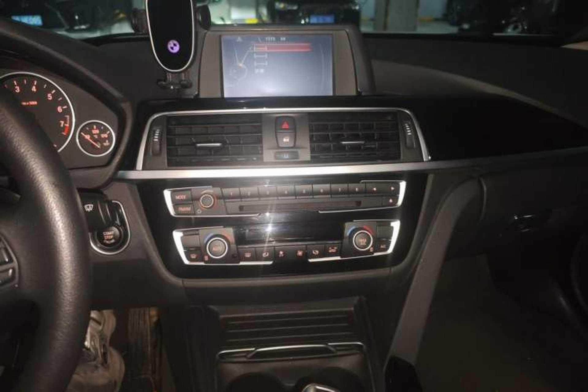 Used BMW 3 Series 2017 320Li Fashion Model Audio And AC Panel