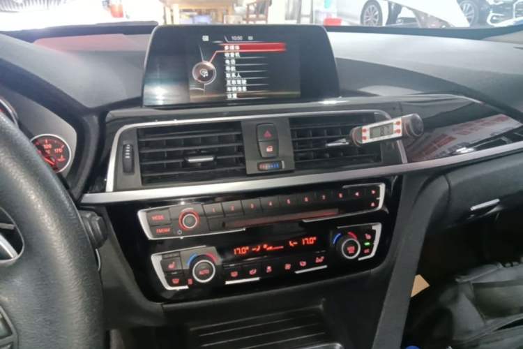 Used BMW 3 Series 2017 320Li M Sport Edition Audio And AC Panel