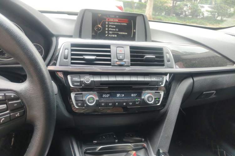 Used BMW 3 Series 2017 320Li Fashion Model Audio And AC Panel