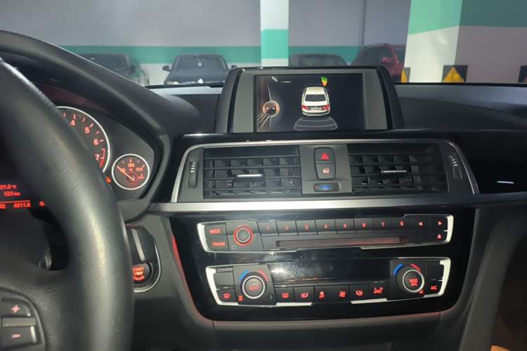 Used BMW 3 Series 2017 320Li Fashion Model Audio And AC Panel