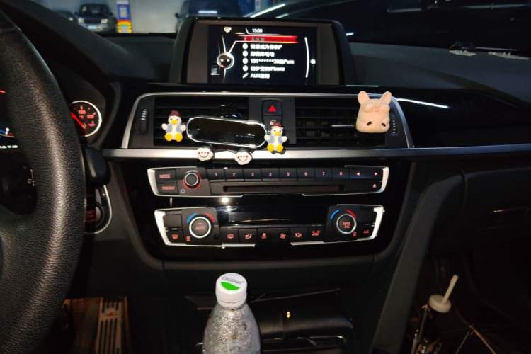 Used BMW 3 Series 2017 320Li Fashion Model Audio And AC Panel