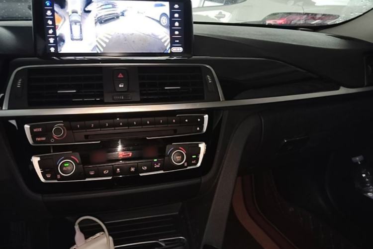 Used BMW 3 Series 2017 320Li M Sport Edition Center Console