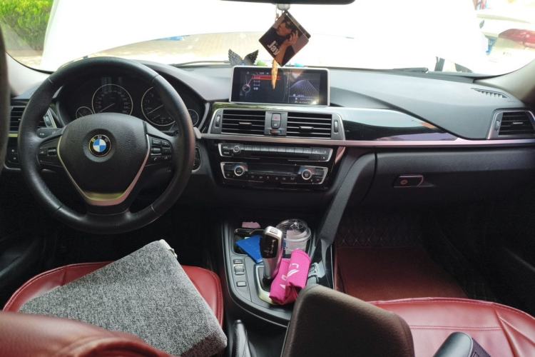 Used BMW 3 Series 2017 318Li Fashion Model Center Console