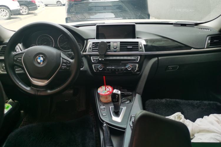 Used BMW 3 Series 2017 320Li Fashion Model Center Console