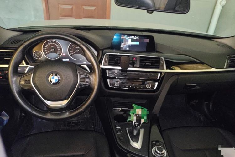 Used BMW 3 Series 2017 320Li M Sport Edition Center Console