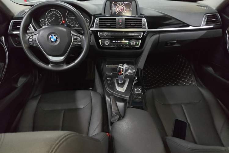 Used BMW 3 Series 2017 320Li xDrive Fashion Model Center Console