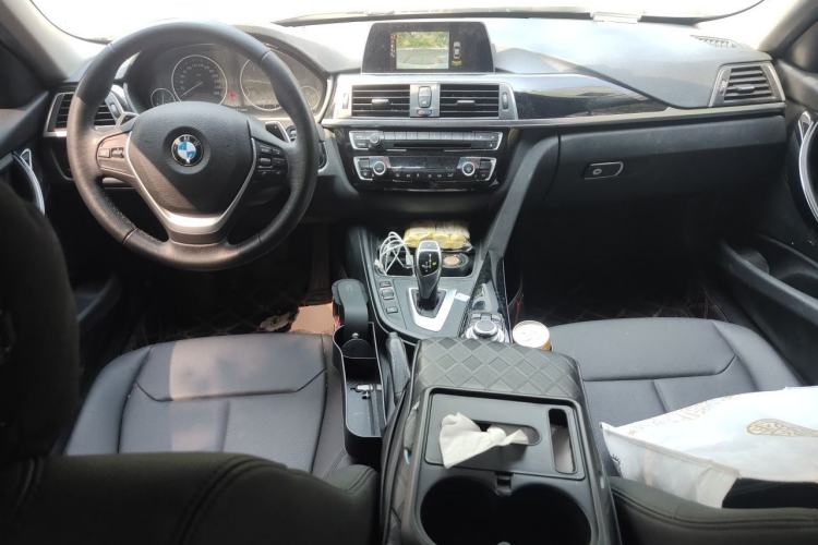 Used BMW 3 Series 2017 320Li M Sport Edition Center Console