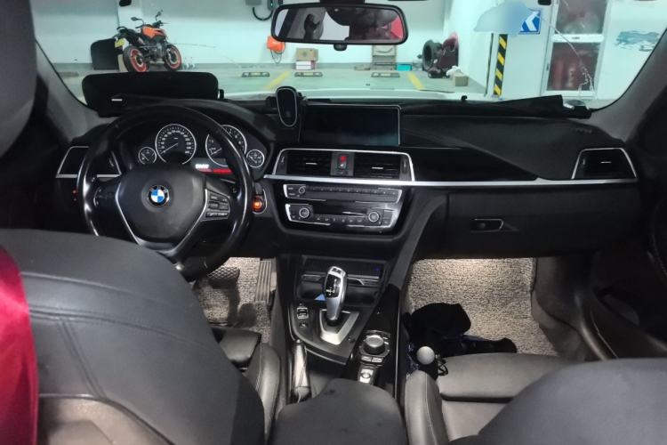 Used BMW 3 Series 2017 320Li Fashion Model Center Console