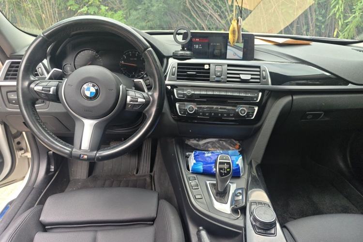 Used BMW 3 Series 2017 320Li M Sport Edition Center Console