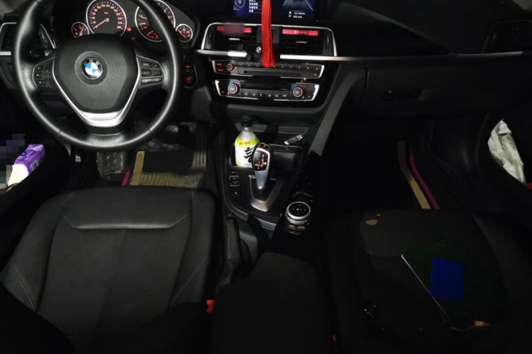 Used BMW 3 Series 2017 320Li Fashion Model Center Console