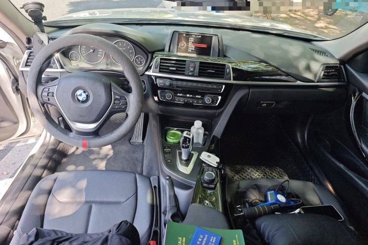 Used BMW 3 Series 2017 320Li Fashion Model Center Console