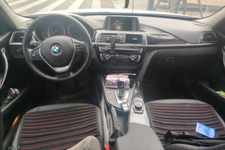 Used BMW 3 Series 2017 320Li Fashion Model Center Console