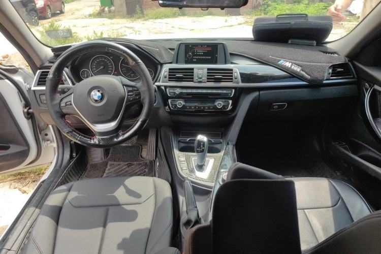 Used BMW 3 Series 2017 318Li Fashion Model Center Console