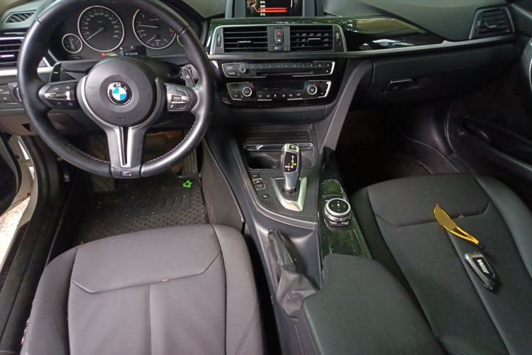 Used BMW 3 Series 2017 320Li Fashion Model Center Console