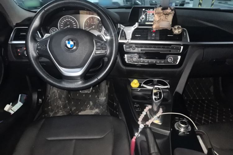Used BMW 3 Series 2017 320Li M Sport Edition Center Console