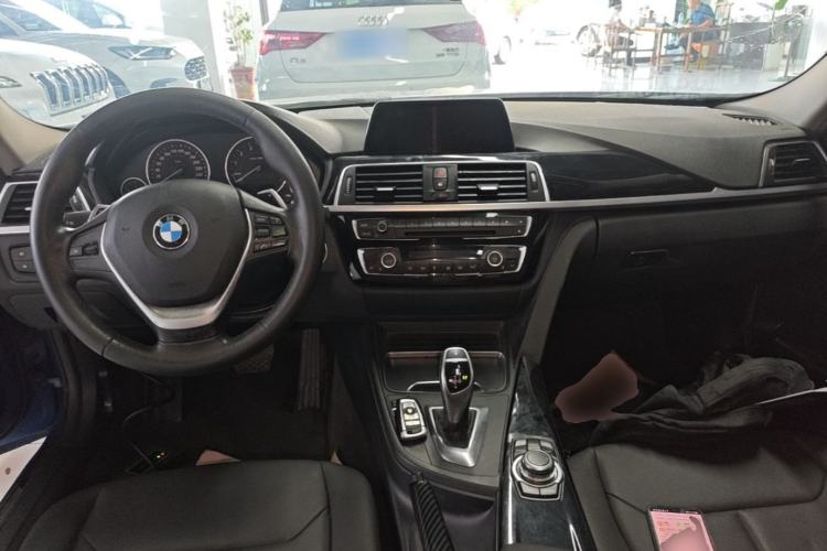 Used BMW 3 Series 2017 320Li M Sport Edition Center Console
