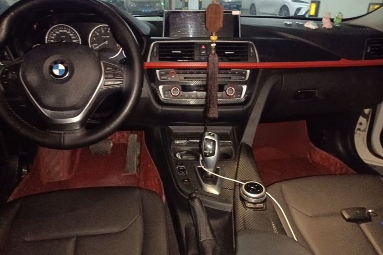 Used BMW 3 Series 2017 320Li Fashion Model Center Console