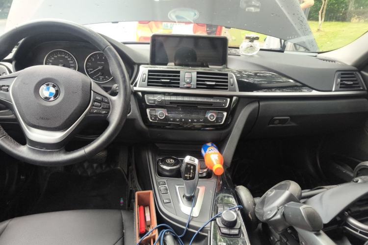 Used BMW 3 Series 2017 320Li Fashion Model Center Console