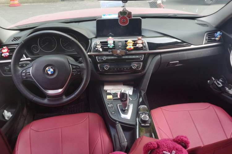 Used BMW 3 Series 2017 318Li Fashion Model Center Console